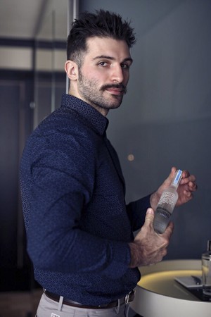 Bisexual Dominant male escort Bisexual Dominant male escort