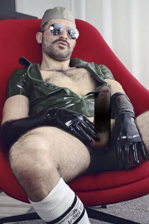 Claudio sexy male London escort Claudio sexy male London escort