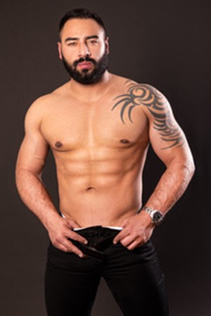 Couples Male Escort In London Couples Male Escort In London